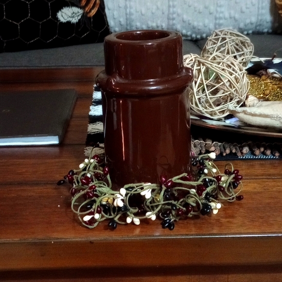 Colonial candle company primitive Candle holder - Picture 1 of 4